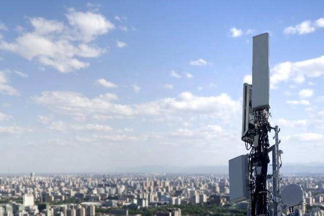 190516-01-5g-r4-huawei-1-1-antenna.jpg